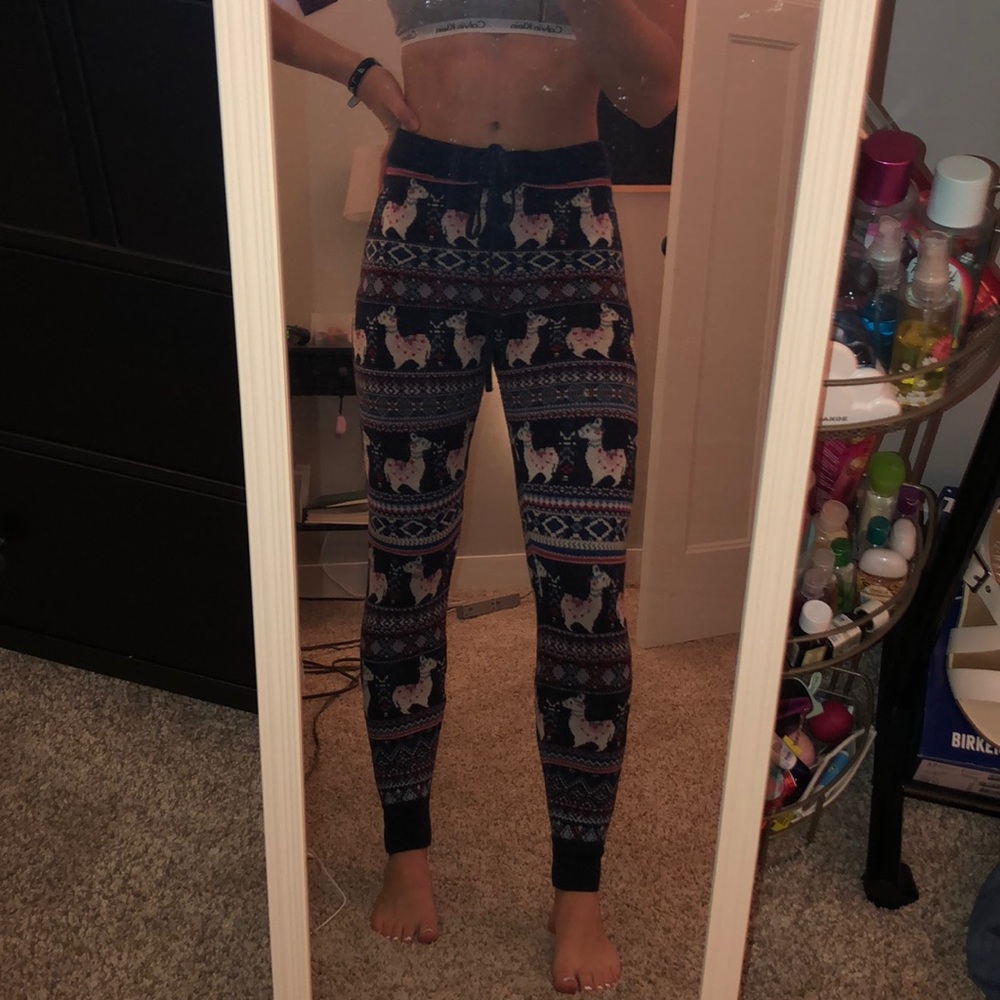 Llama joggers!